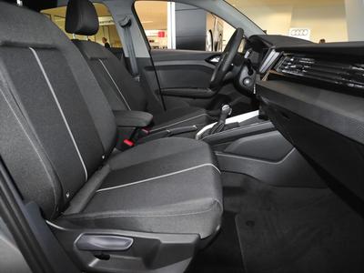 Audi A1 allstreet 30 TFSI Audi connect Sitzhzg. Navi 