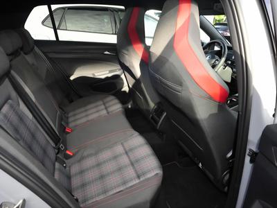 VW Golf VIII GTi 2.0 TSi DSG Matrix LED Navi App 