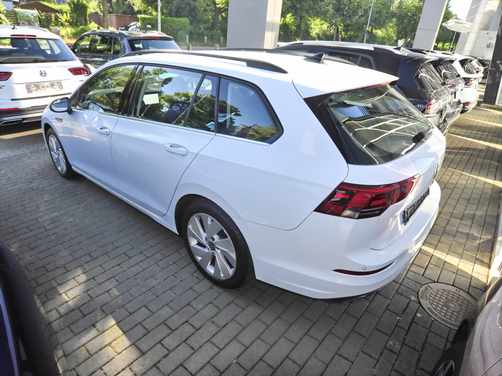 VW Golf Variant 2.0 TDi Style DSG Navi LED+ 