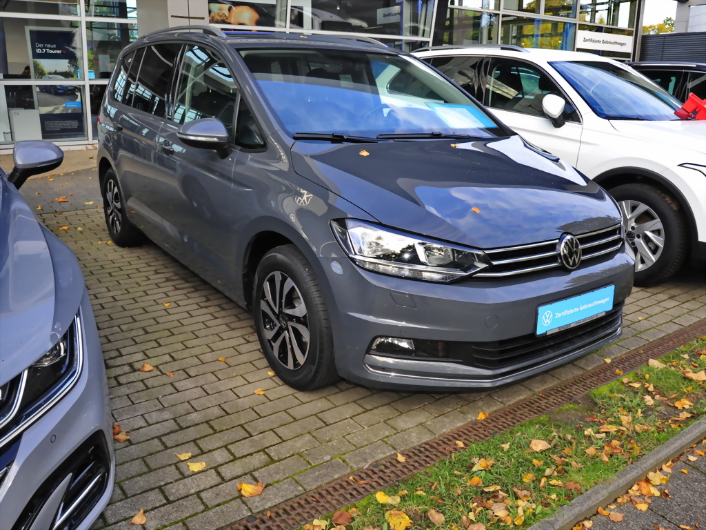 VW Touran 1.5 TSI Active DSG Navi AHK 7-Sitzer 