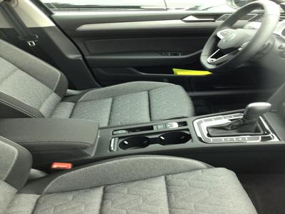 VW Passat Variant Business 1,5 l TSI Assistenzpaket 