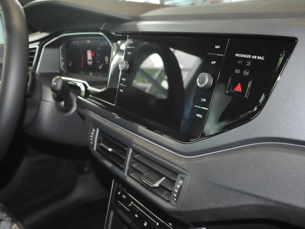 VW Polo R-Line 1,0 l TSI Panorama Matrix-LED Sitzh. 