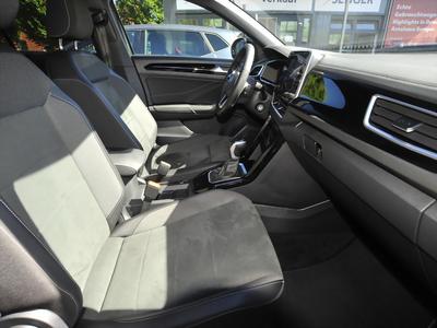 VW T-Roc 2.0 TDi R-Line DSG AHK Navi LED+ Sitzhzg. 