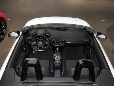 Audi TT Roadster 45 TFSI Kamera LED ACC Tempomat 