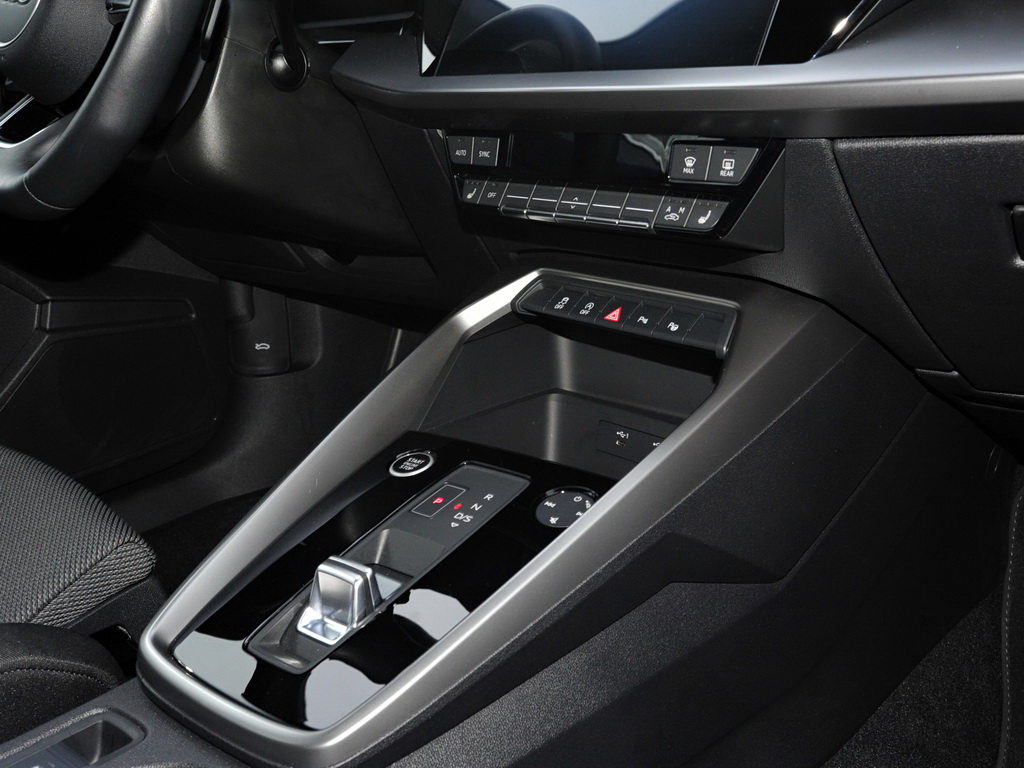 Audi A3 Sportback S line 35 TDI S Virtual Cockpit 