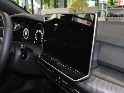 VW Golf EDITION 50 1,5 l eTSI ergoActive Sitze LED 
