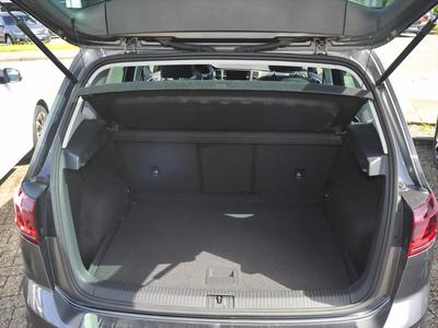 VW Golf Sportsvan 1.5 TSi IQ.Drive Navi App Connect 