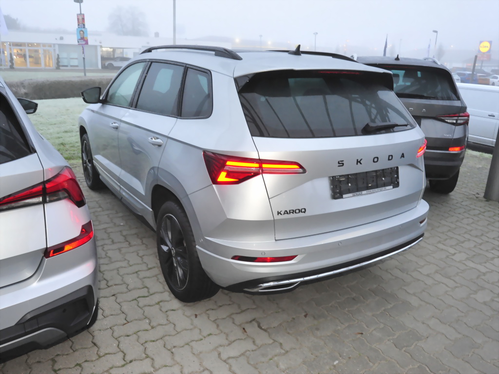 Skoda Karoq 1.5 TSI Sportline Panorama LED AHK CANTON 