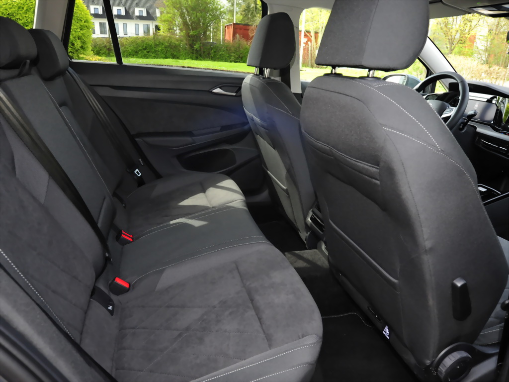 VW Golf Variant Style 1,5 l eTSI Komfort-Sitze LED 