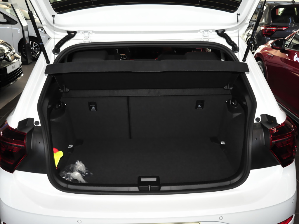 VW Polo GTI 2,0 l TSI Roof Pack Licht & Sicht Paket 