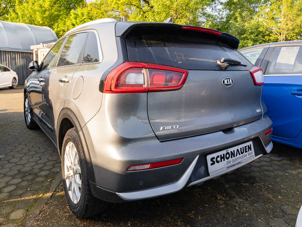 Kia Niro 1.6 GDI 2WD AUT. SPIRIT +S LHZ+RFK+AHK+NAVI 