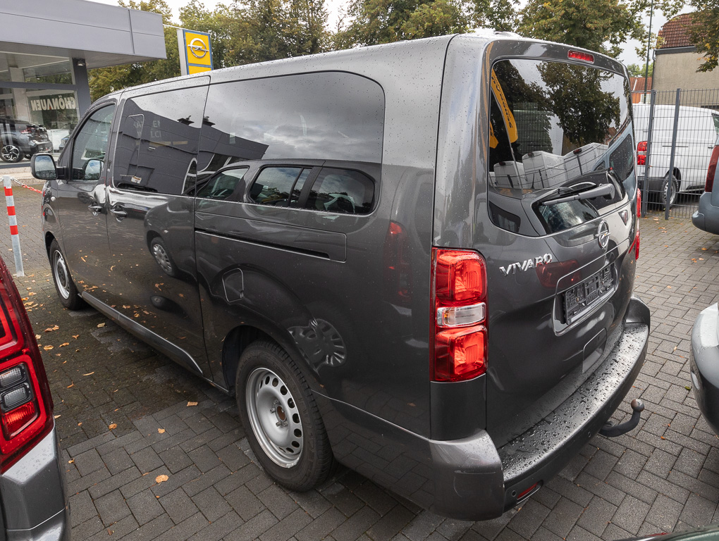 Opel Vivaro L 2.0 D +9-SITZER+AHK+CARPLAY+NAVI+RFK++ 