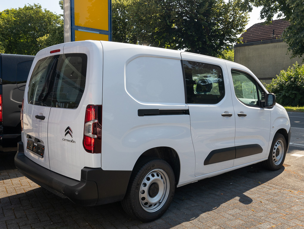 Citroen Berlingo Doppelkabine L2 1.5 BHDi 130 PS Schalter 