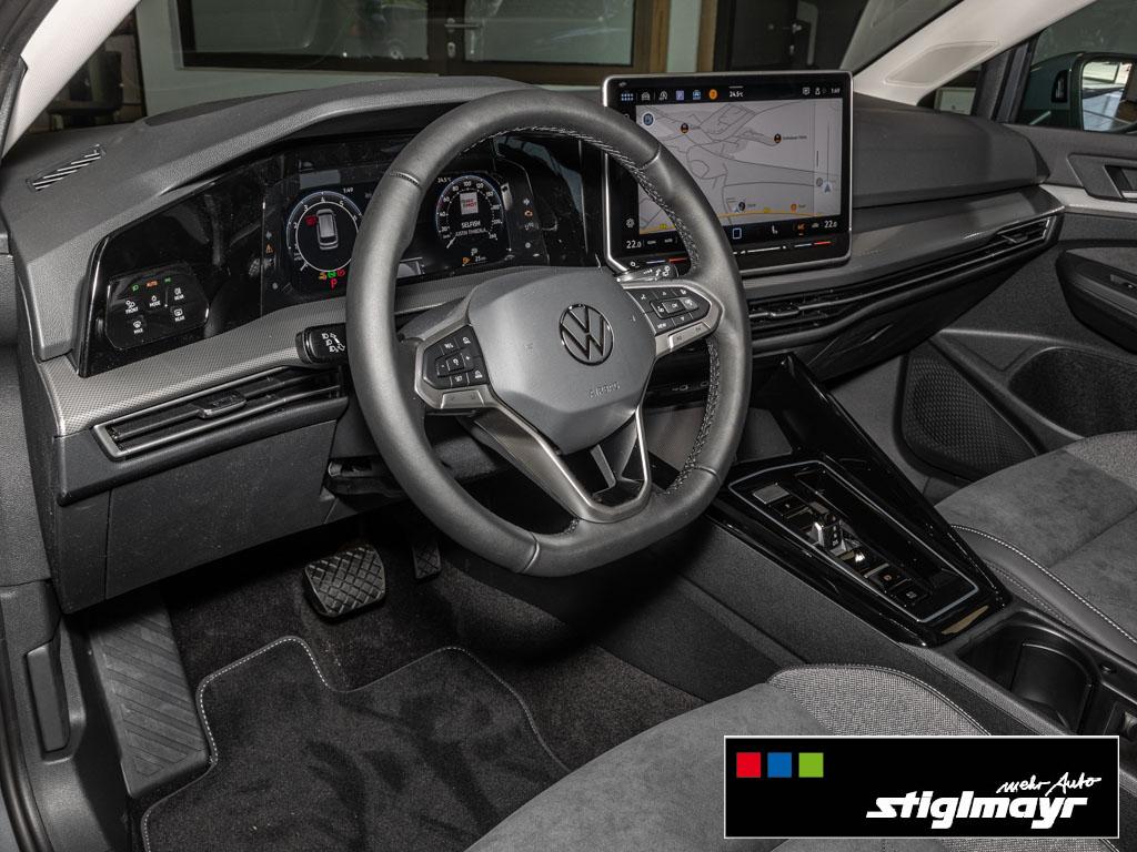 VW Golf Variant Style1,5 l eTSI Panorama Memory AHK 