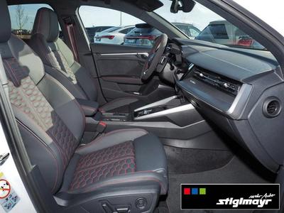 Audi RS3 Limousine 294(400) kW(PS) S tronic Head-Up 