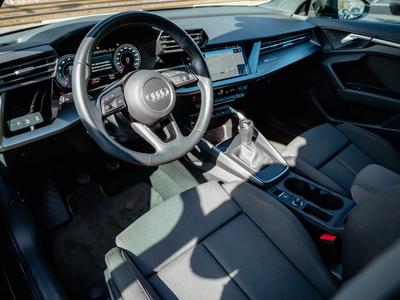 Audi A3 Sportback 35TFSI / LED/Navi+/Virtual 
