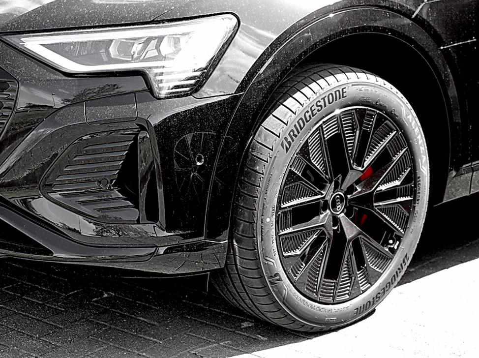 Audi Q8 e-tron SB 50 2x S Line Matrix/HuD/B&O/SOFORT 