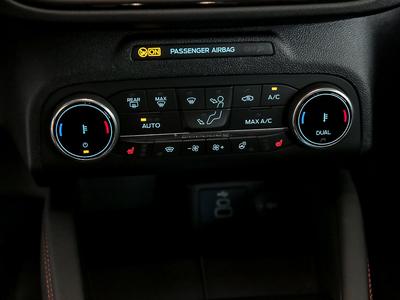 Ford Kuga Hybrid ST-Line -Navi-Keyless-HUD-LED-Totwinkelassi 