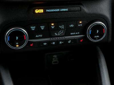 Ford Kuga Cool & Connect FHEV NAVI LED PDC TEMP 