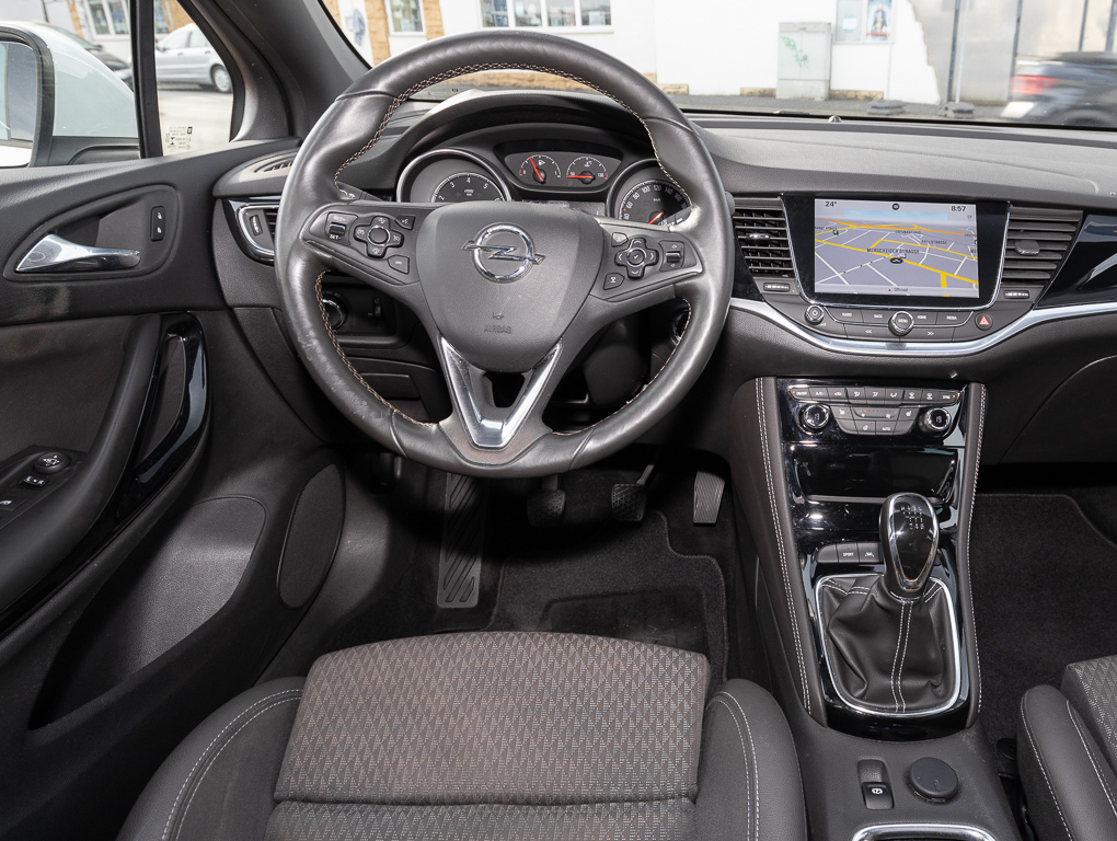 Opel Astra INNOVATION 1.4 TURBO +S/LHZ+NAVI+RFK+KLI++ 