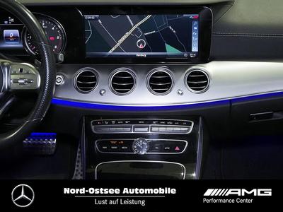 Mercedes-Benz E 220 d T AMG Comand Kamera AHK Distr. LED 