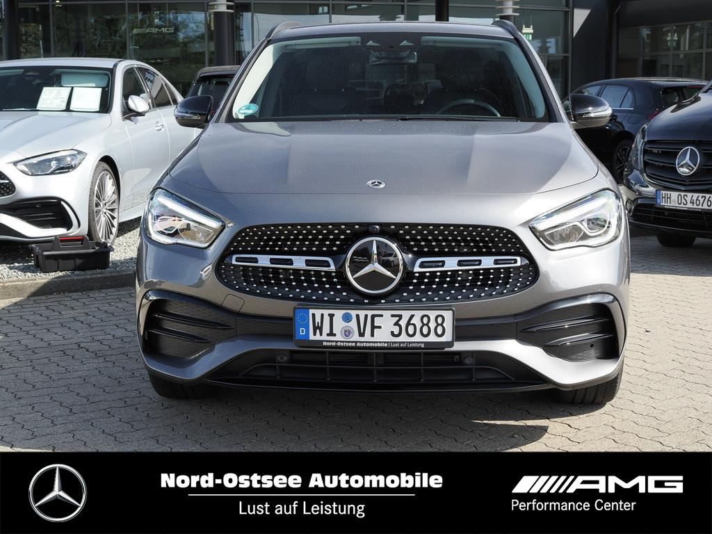 Mercedes-Benz GLA 250 4m AMG NIGHT DISTRONIC AHK KEYLESS 