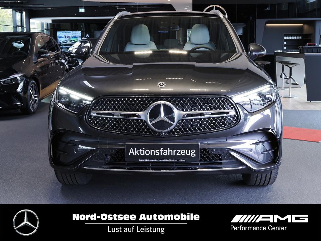 Mercedes-Benz GLC 220 d 4m AMG PANO AHK DIGITAL-LIGHT DISTRON 