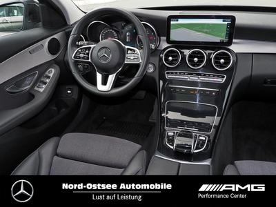 Mercedes-Benz C 220 d T Avantgarde Pano LED AHK Totwkl Sitzhz 