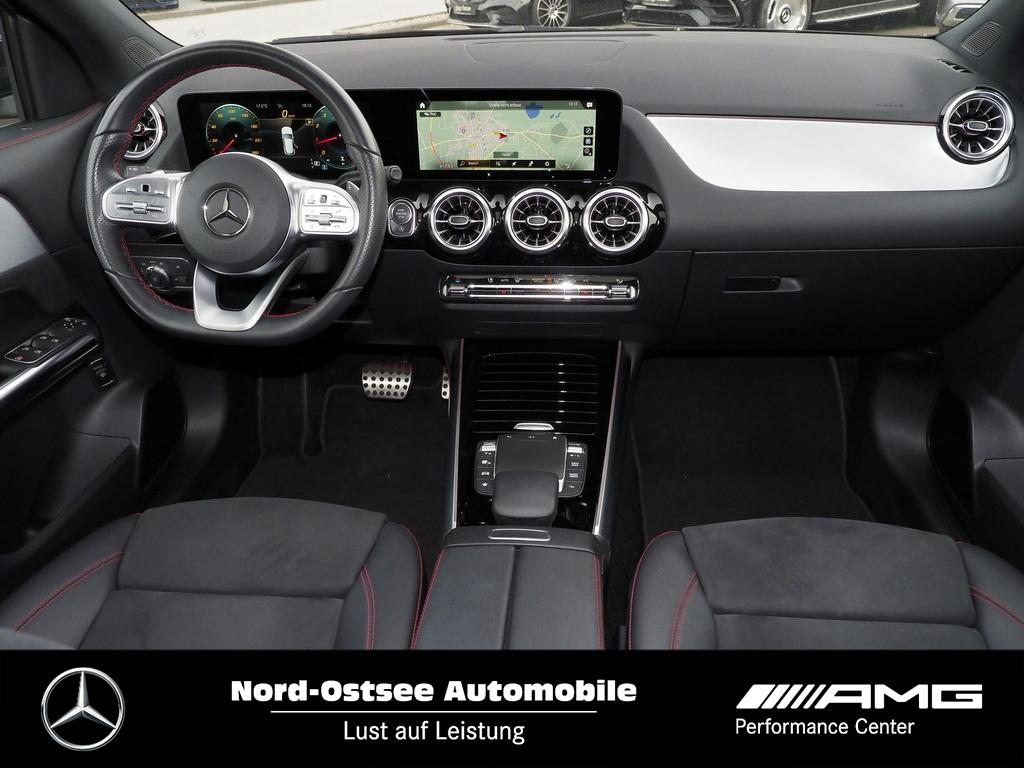 Mercedes-Benz GLA 250 4M AMG AHK Pano Parkpakt Navi DAB LED SH 