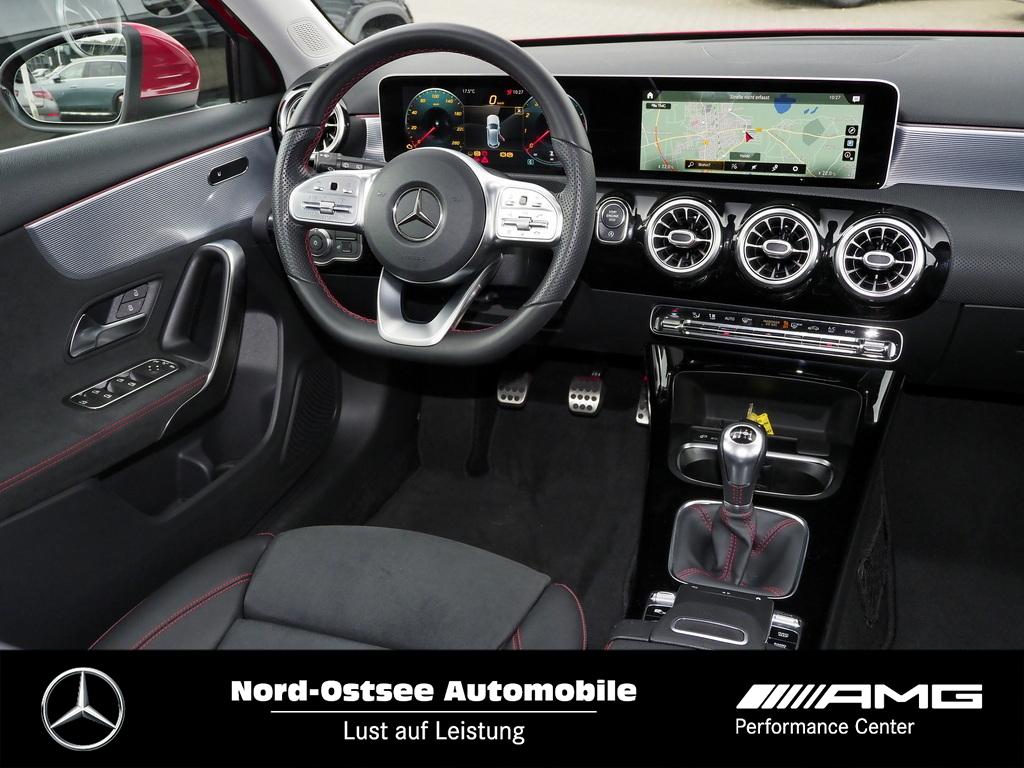 Mercedes-Benz A 200 AMG Multibeam Navi Parkpaket LED Sitzhzg 