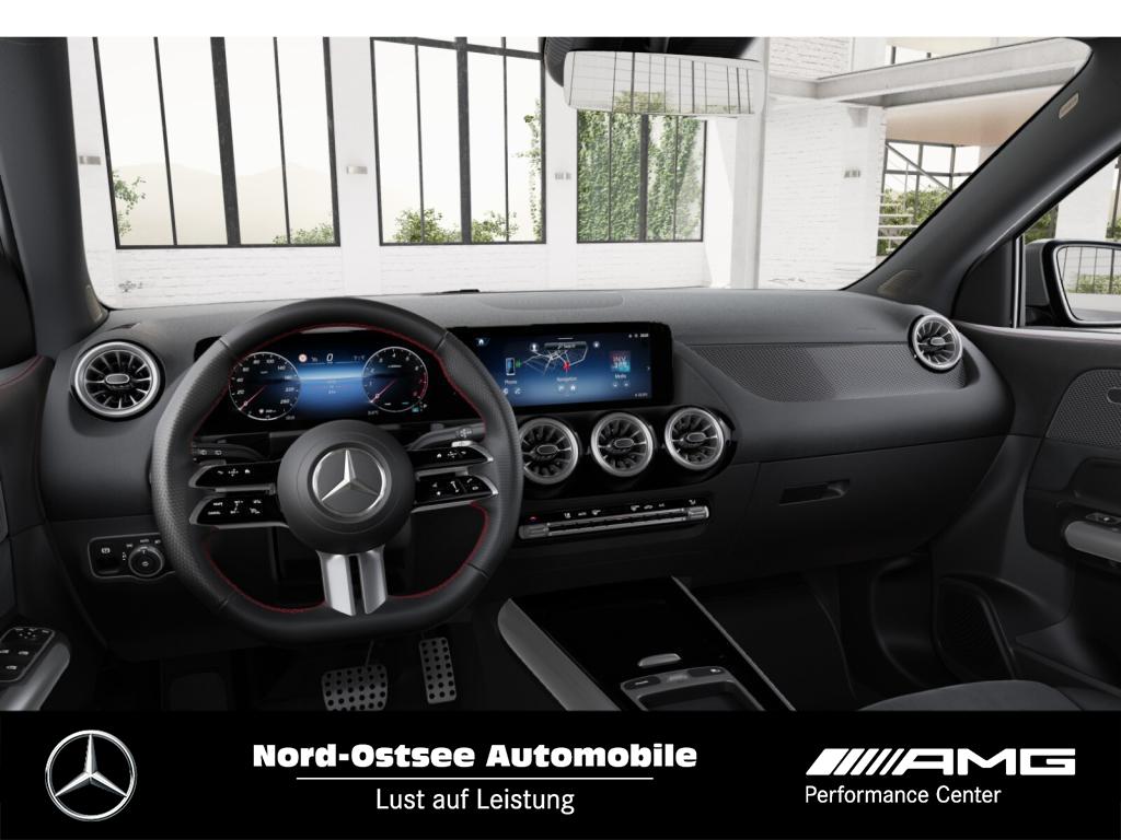 Mercedes-Benz GLA 180 AMG Navi Kamera Pano AHK Sitzheizung 