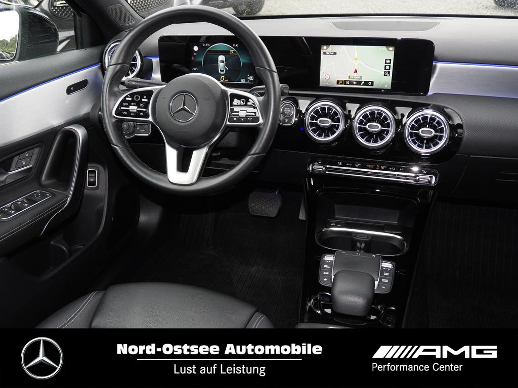 Mercedes-Benz A 220 d Progressive Navi Pano Kamera MBUX Night 