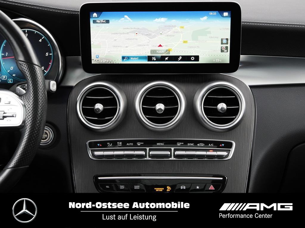 Mercedes-Benz GLC 300 d AMG 4M Distronic MBUX Kamera LED Pano 