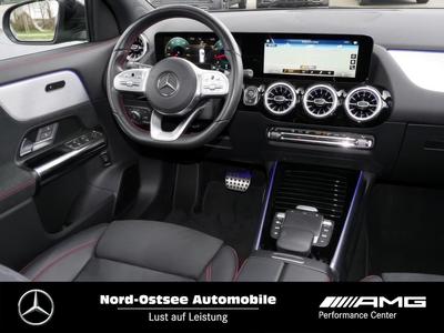 Mercedes-Benz GLA 250 4M AMG LED Kamera Totwinkel Pano Sitzhzg 