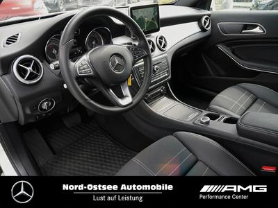 Mercedes-Benz GLA 200 Urban Navi PDC Bi Xenon Sitzheizung 