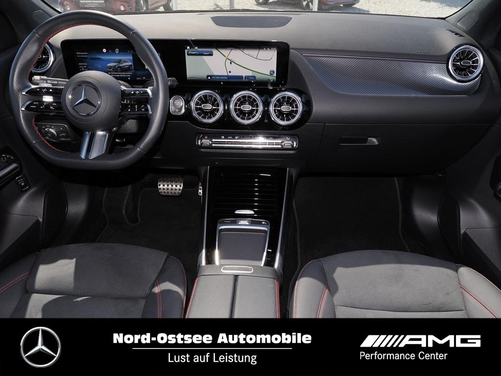 Mercedes-Benz GLA 180 AMG Navi Kamera Pano Sitzheizung AHK 