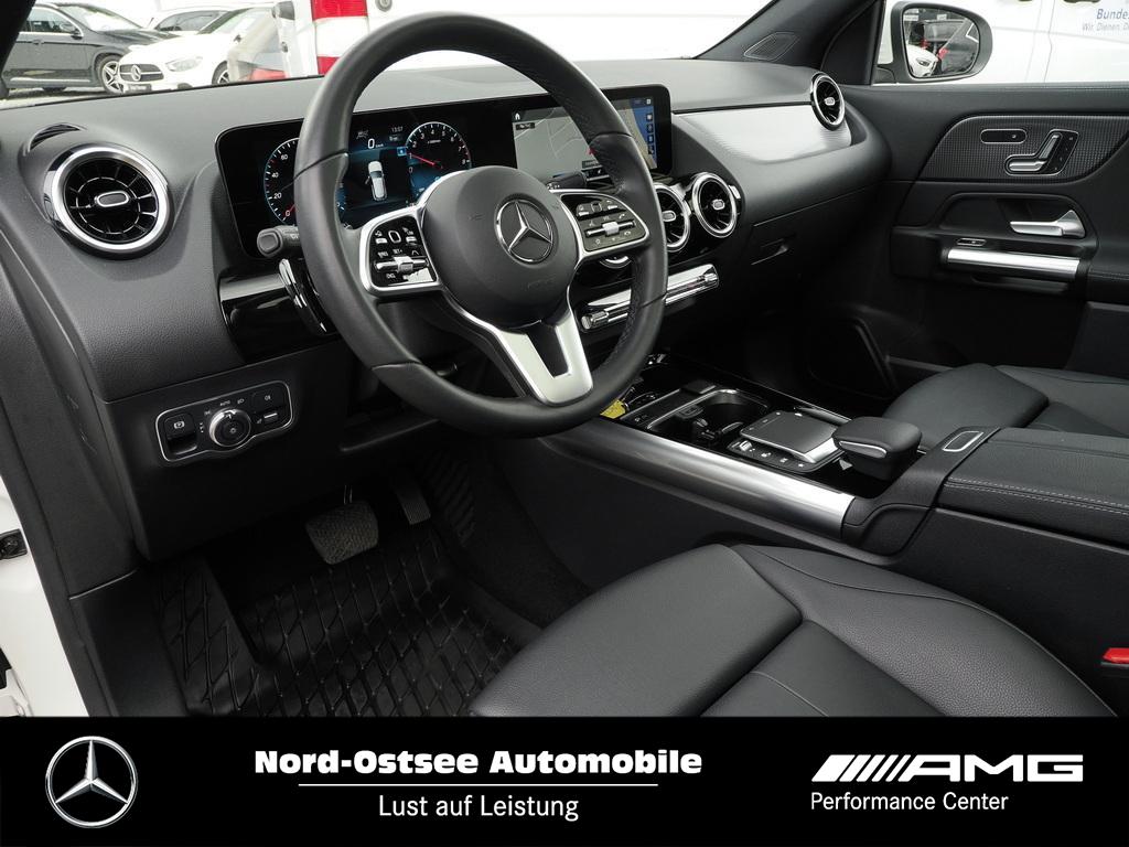 Mercedes-Benz GLA 250 e Progressive Navi Distro Pano Multibeam 