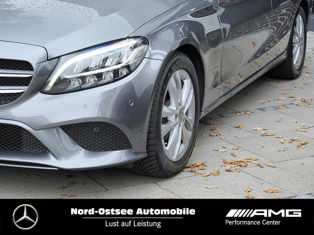 Mercedes-Benz C 180 T Avantgarde Navi Kamera LED Sitzh. PDC 