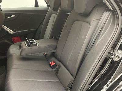 Audi Q2 Advanced 35 TDI S tronic MMI LED AHK 