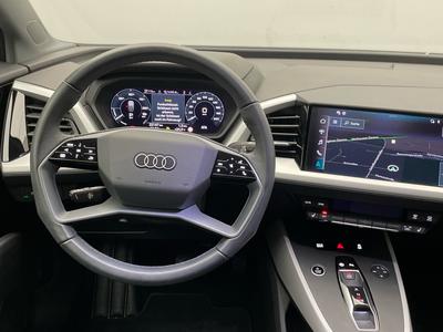 Audi Q4 e-tron MMI LED PDC Standheizung 