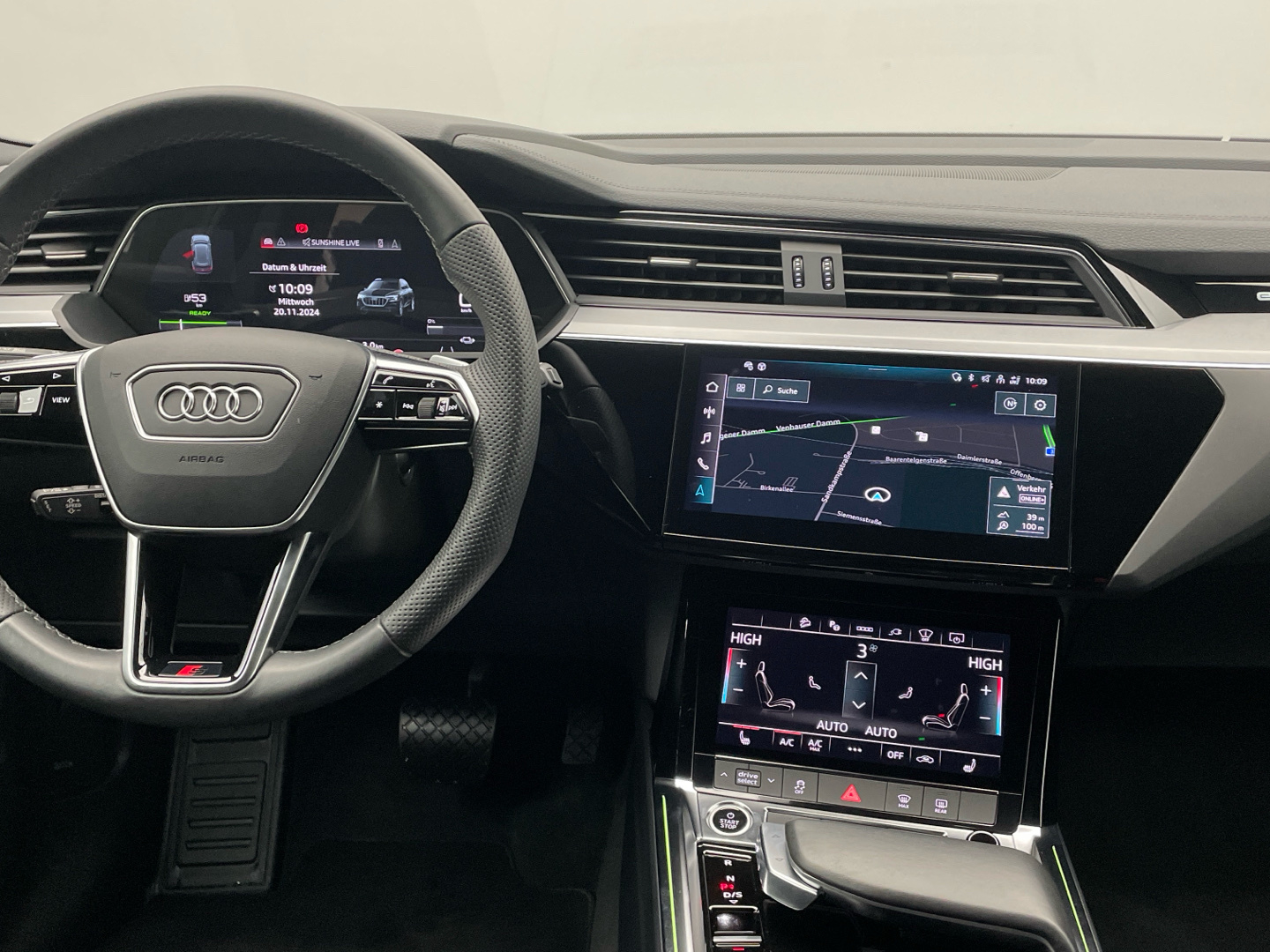 Audi E-tron S line quattro Matrix B&O AHK 