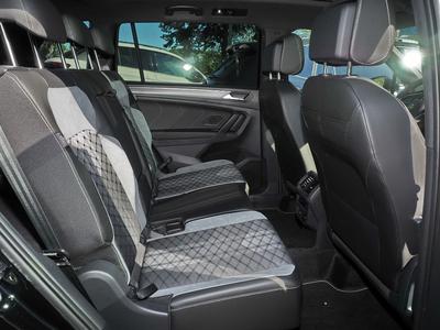 VW Tiguan Allspace R-Line 2,0 TDI 4MOTION 7-Sitzer 