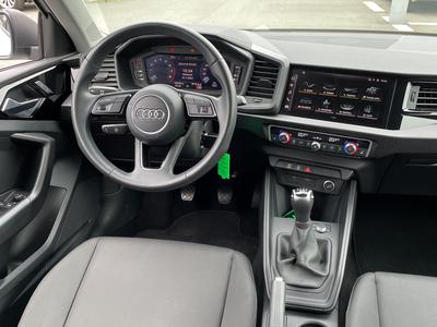 Audi A1 Sportback Advanced 25 TFSI PDC Sitzheizung 