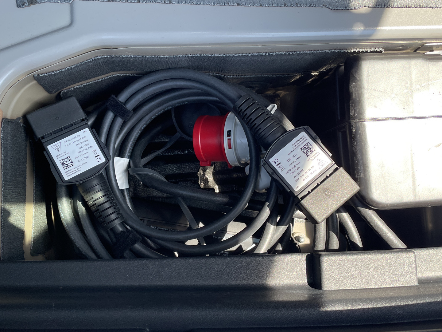 Audi Q4 35 e-tron LED Connect Paket Sitzhzg. Tempomat 