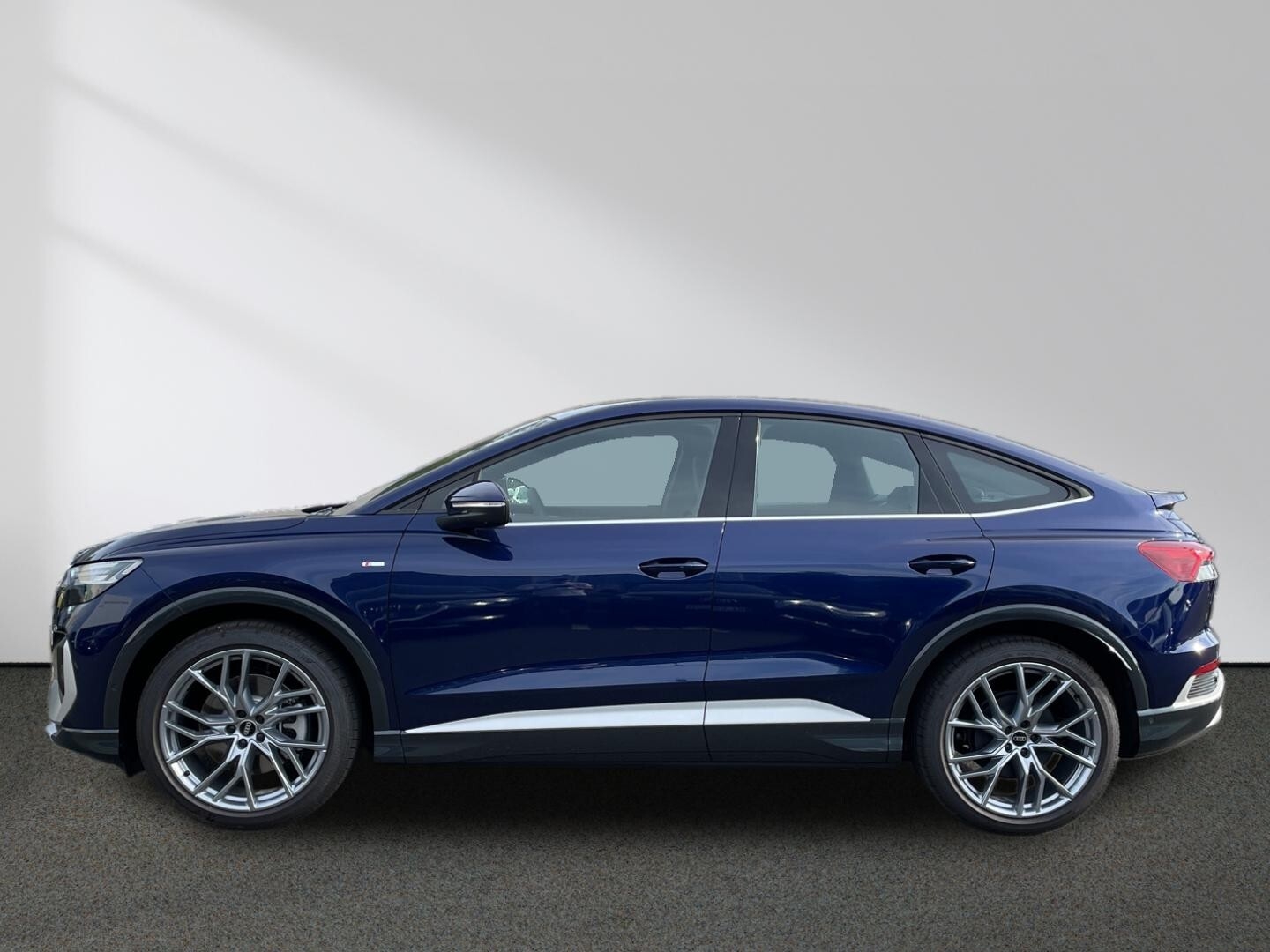 Audi Q4 Sportback e-tron quattro Matrix Pano B&O AHK 