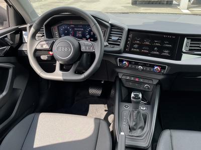 Audi A1 Sportback 25 TFSI Audi smartphone interface 