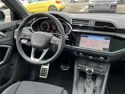 Audi Q3 S line 35 TDI Panorama Navi Sitzheizung LED 