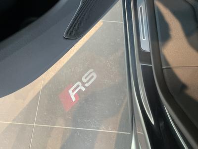 Audi RSQ8 SUV Bang & Olufsen Luftfederung Matrix-LED 