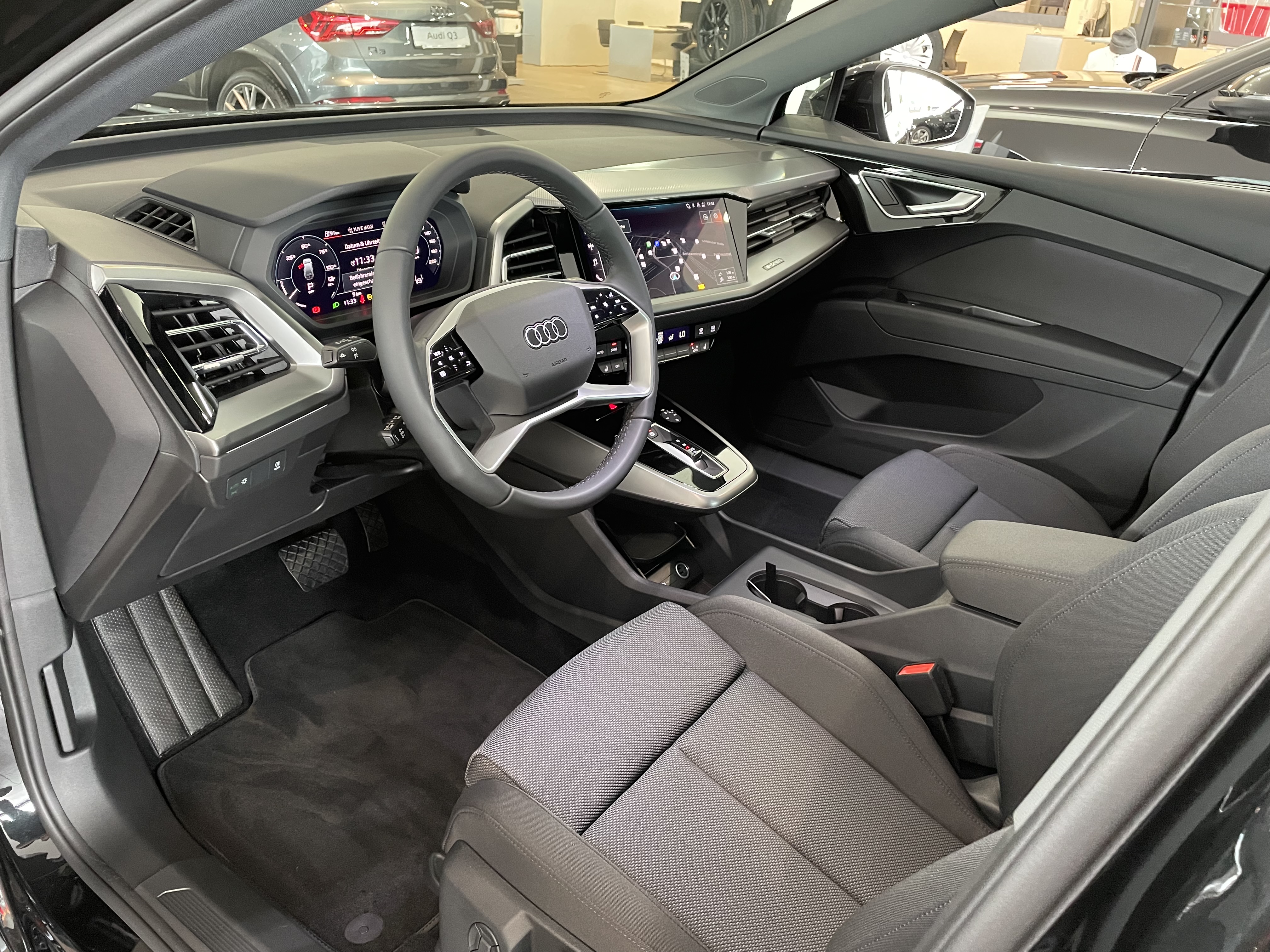 Audi Q4 45 e-tron Komfort-Paket Funktions-Paket 
