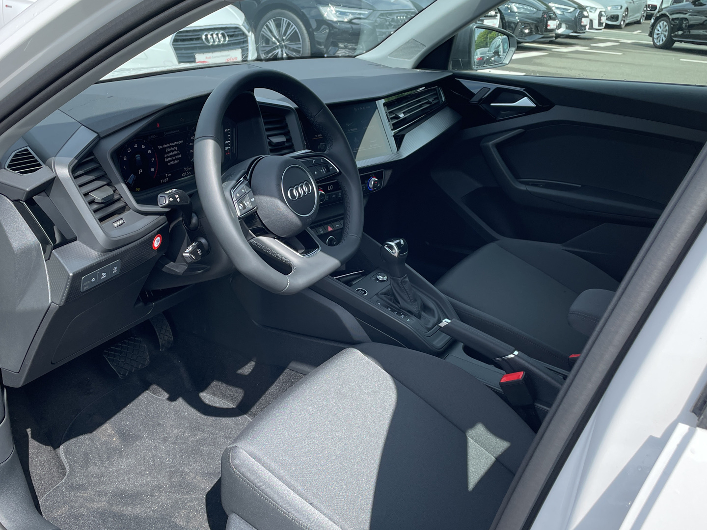 Audi A1 Sportback 25 TFSI Audi smartphone interface 